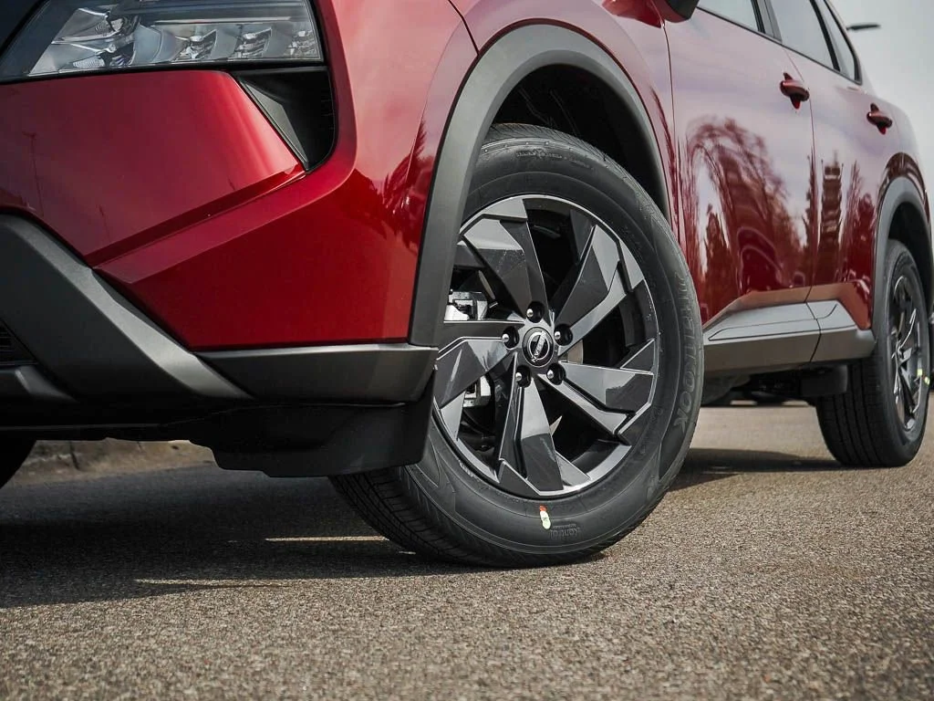 New 2026 Scarlet Ember Tintcoat Nissan SV image 6