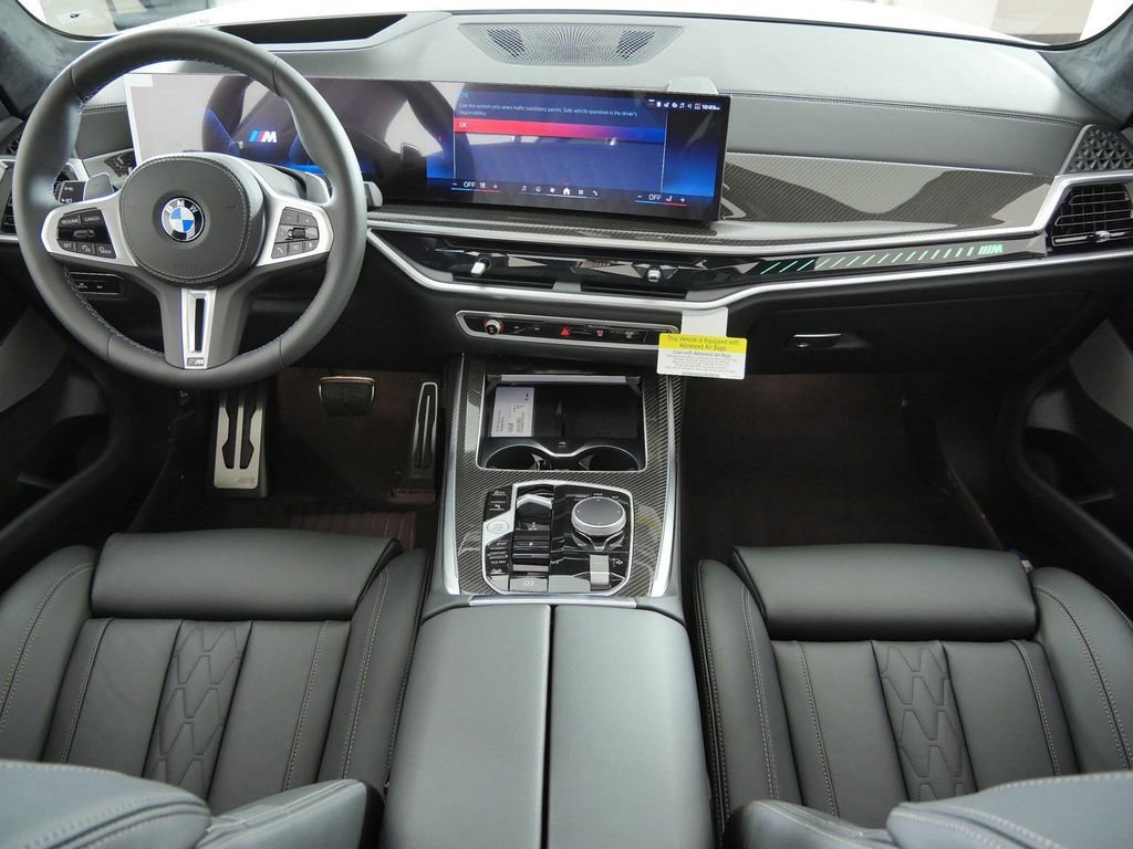 New 2026 Alpine White BMW M60i image 5