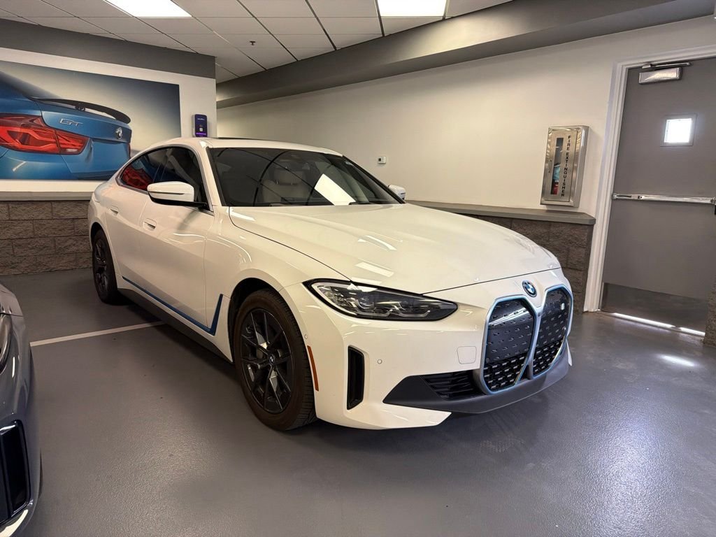 Certified Used 2023 Alpine White BMW eDrive35 image 3