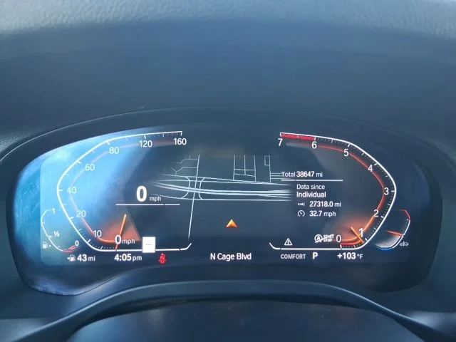 Used 2023 Gray BMW sDrive30i image 7