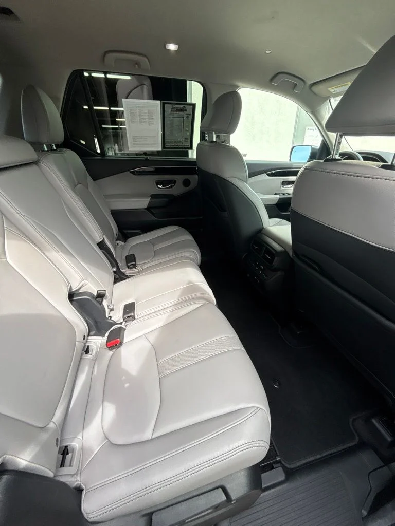 Used 2025 Blue Honda EX-L image 23