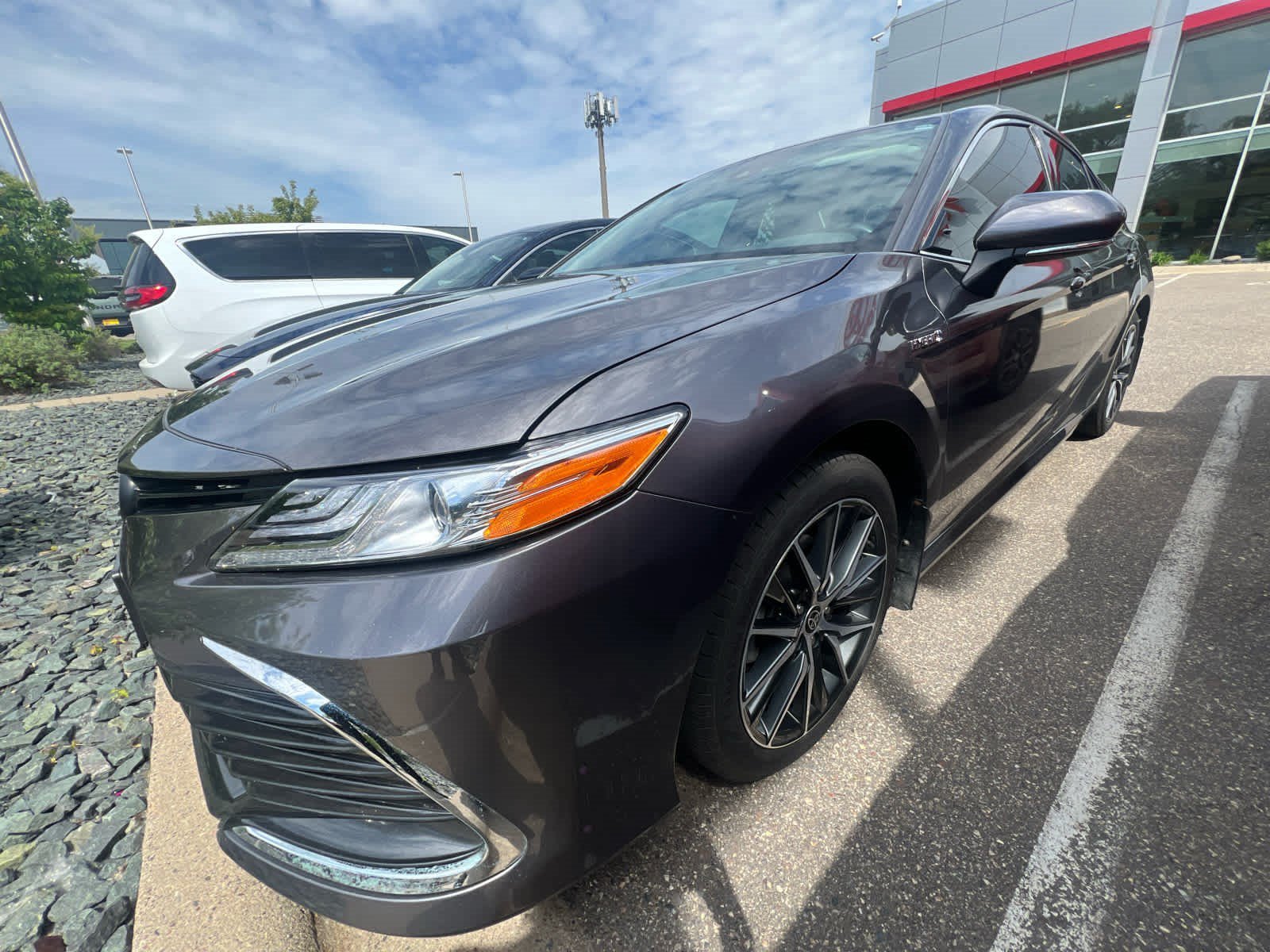 Used 2021 Predawn Gray Mica Toyota Hybrid XLE image 7