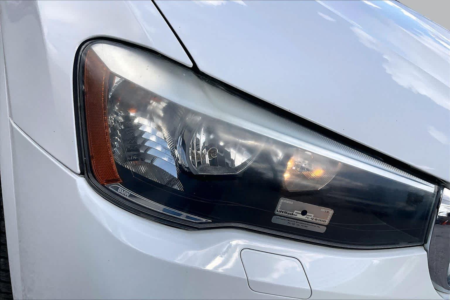 Used 2015 Alpine White BMW xDrive28i image 28