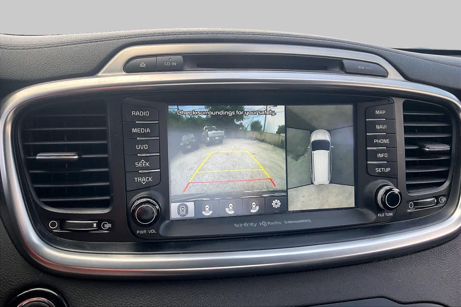 Used 2016 Titanium Silver Kia SXL image 27