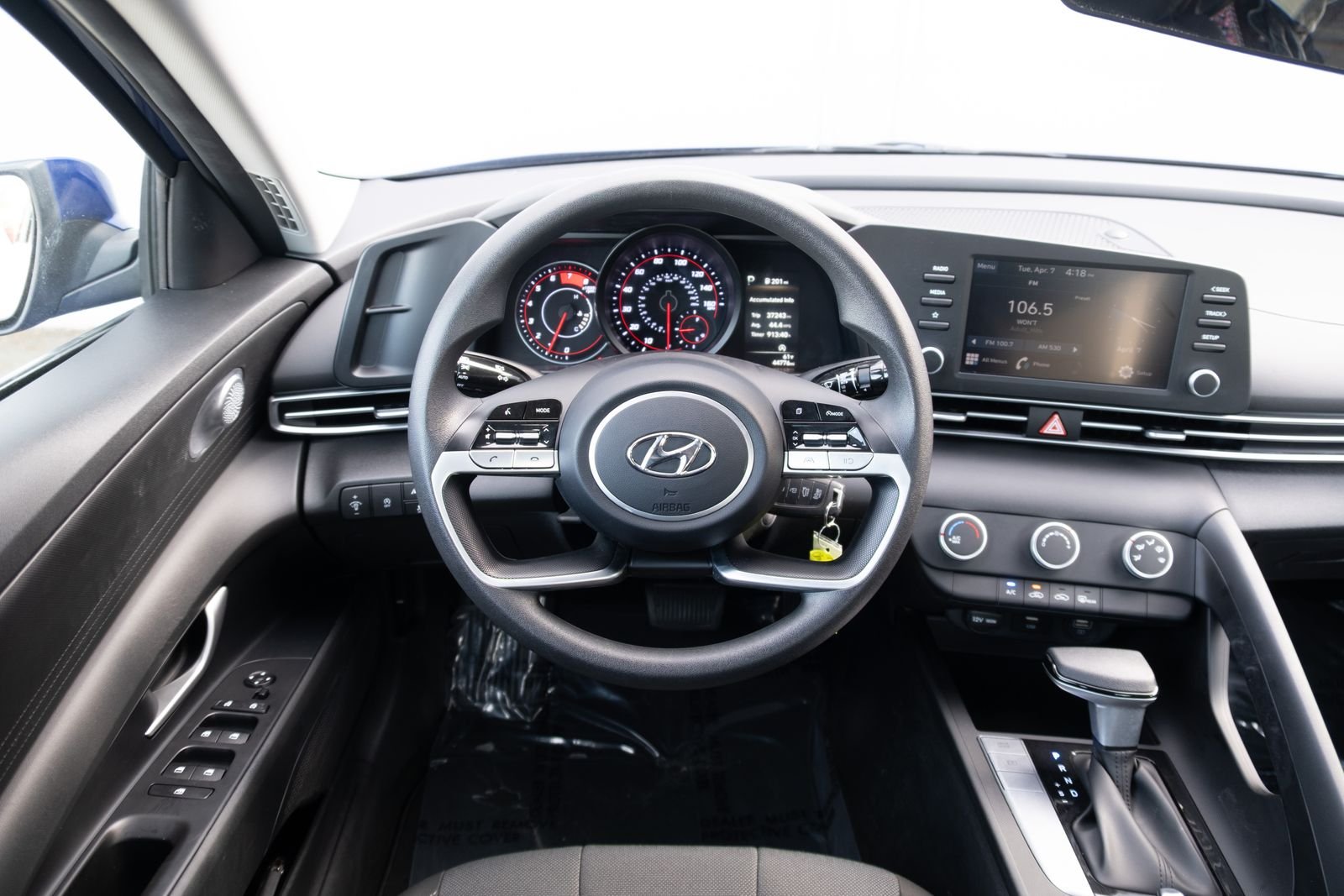 Used 2023 Hyundai Elantra SE with VIN KMHLL4AG3PU634750 for sale in Mount Vernon, WA