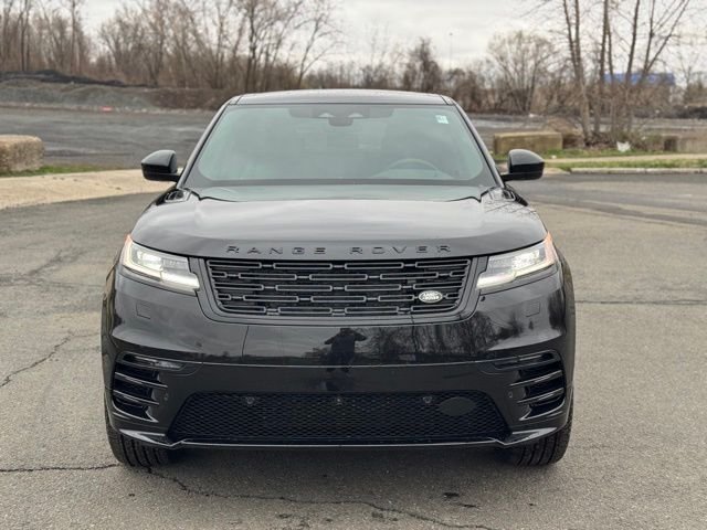 New 2026 Santorini Black Land Rover Dynamic SE image 8