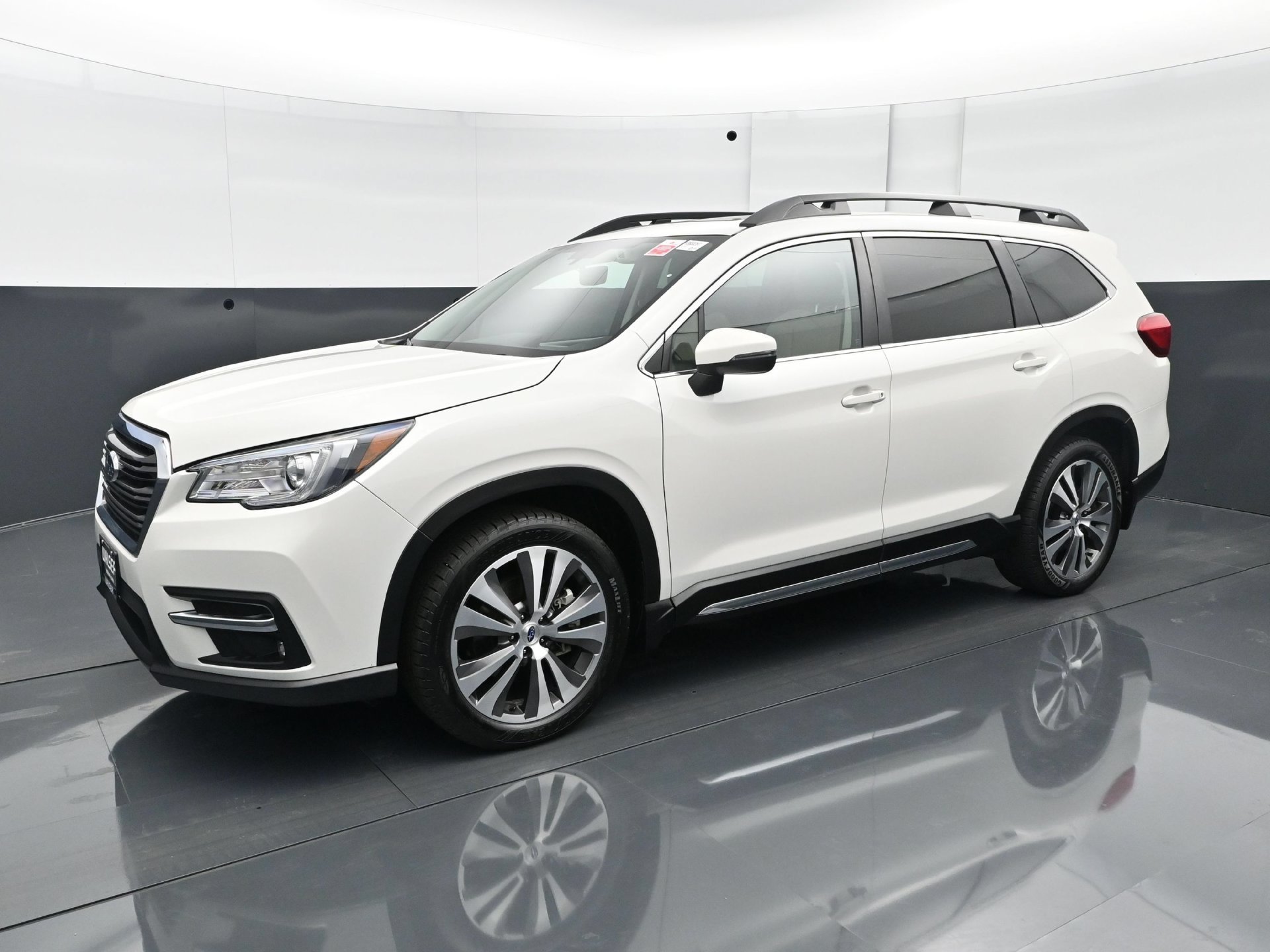 Used 2021 Subaru Ascent Limited with VIN 4S4WMAPD0M3413131 for sale in Burnsville, Minnesota