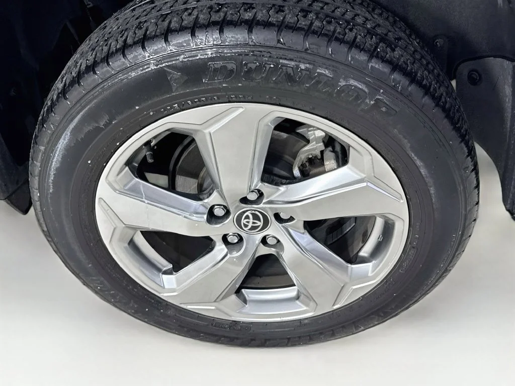 Used 2020 Magnetic Gray Metallic Toyota Limited image 42