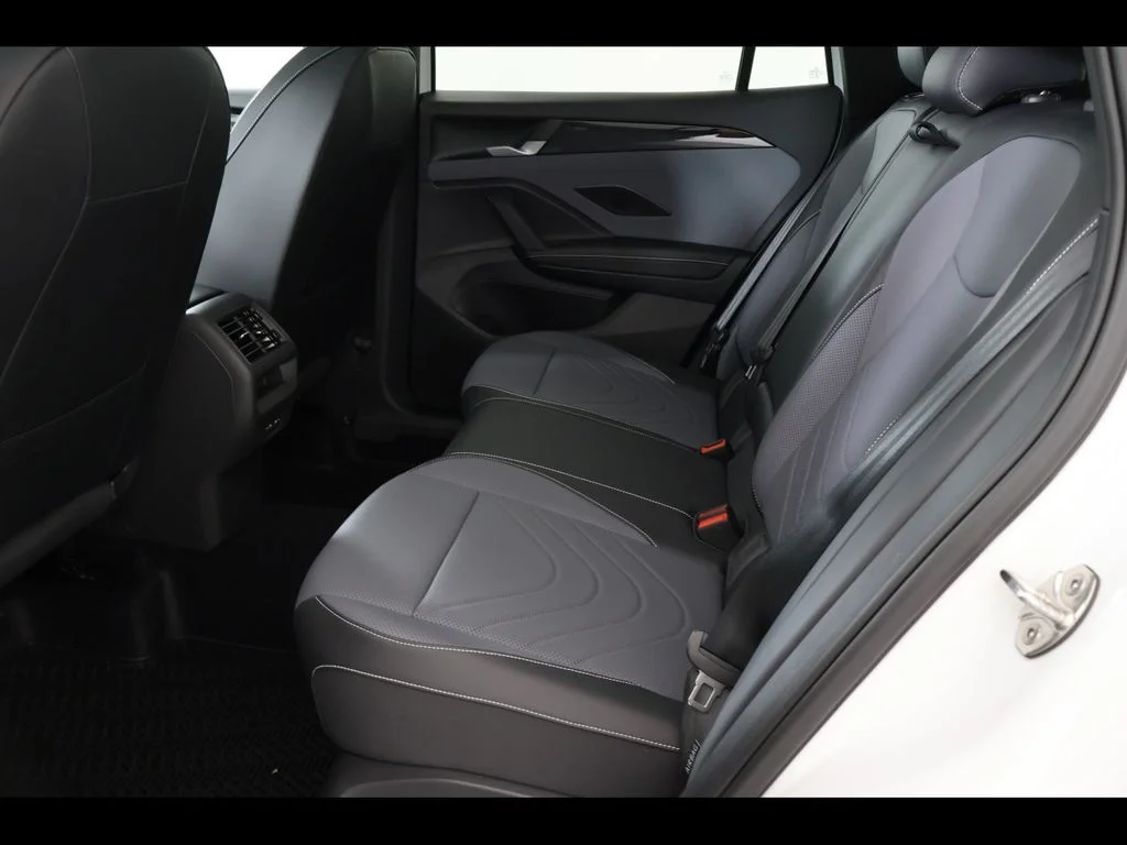 New 2026 White/off-white Volkswagen 2.0T SE R-Line Black image 10