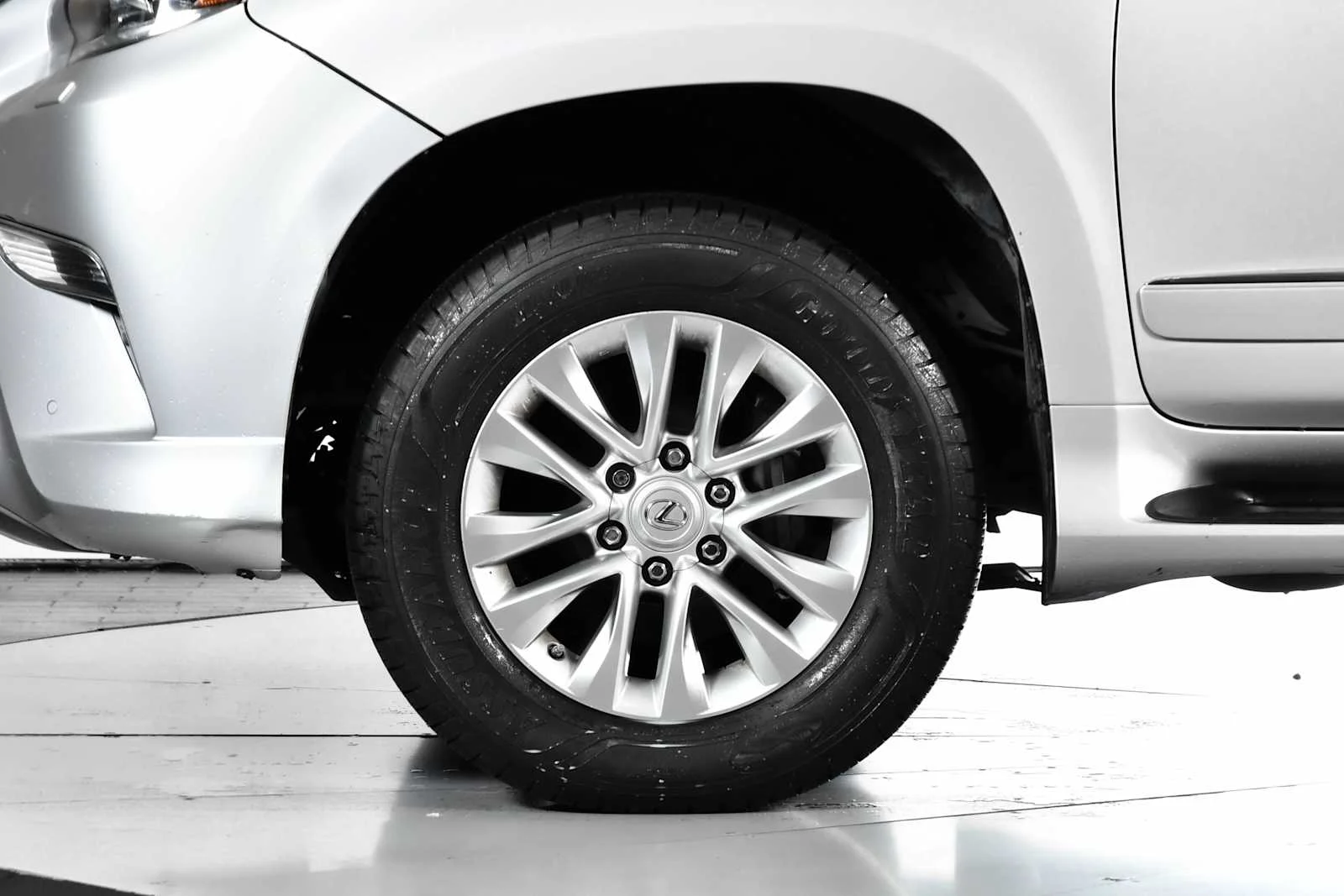 Used 2014 Tungsten Pearl Lexus  image 12