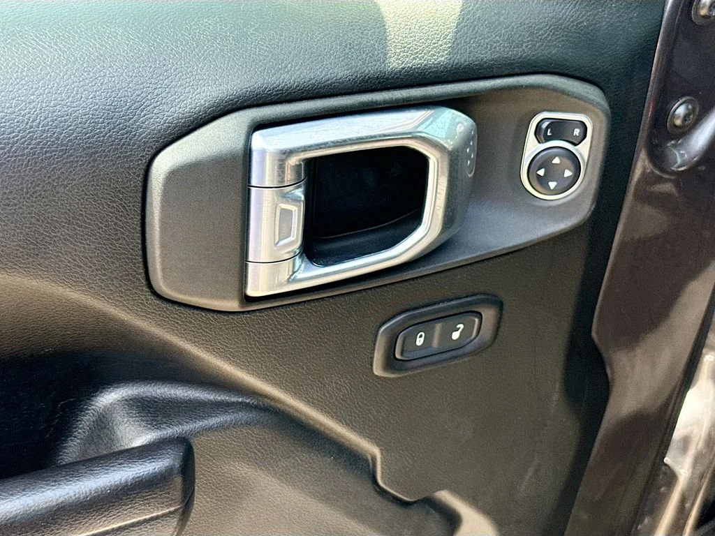 Used 2021 Gray Jeep Unlimited Willys image 19