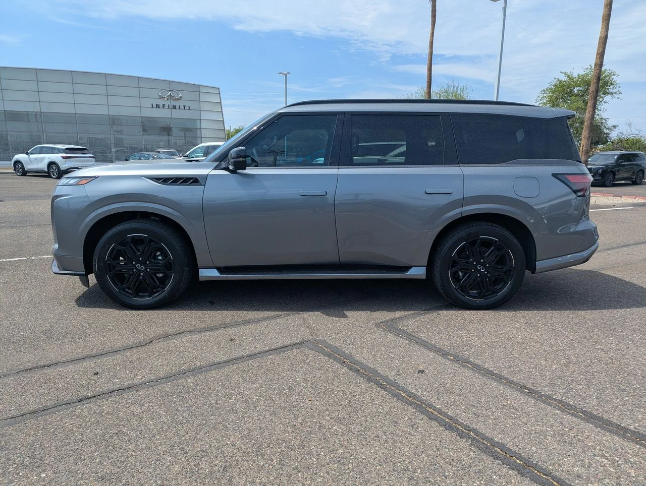 New 2027 DYNAMIC METAL INFINITI Sport 4WD image 2