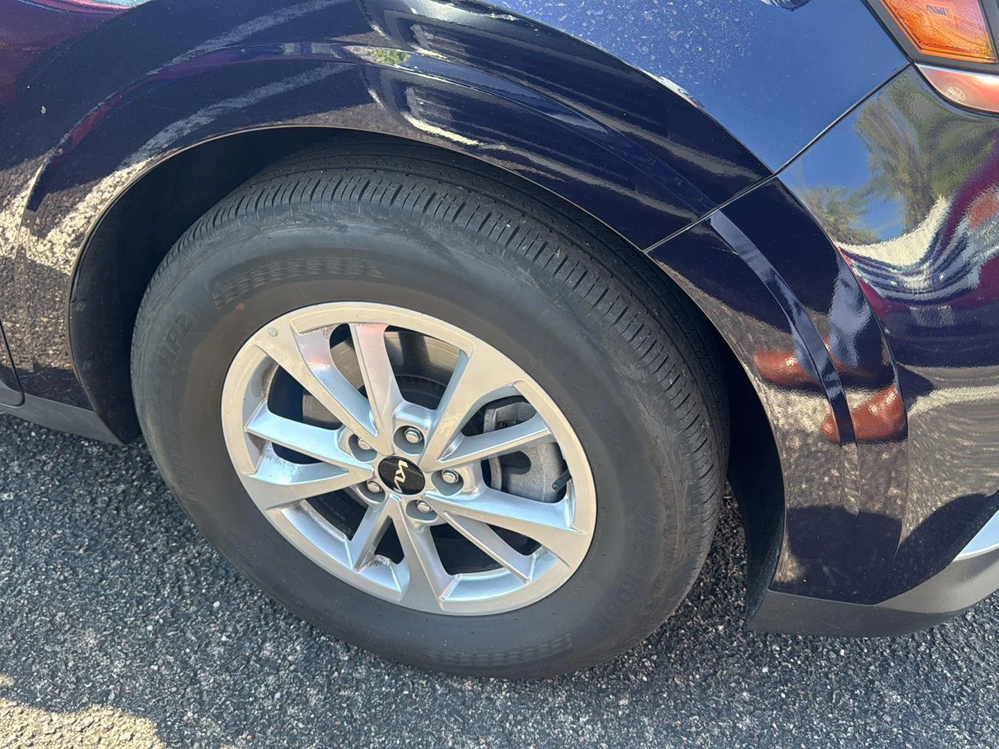 Used 2024 Deep Chroma Blue Kia LX image 3
