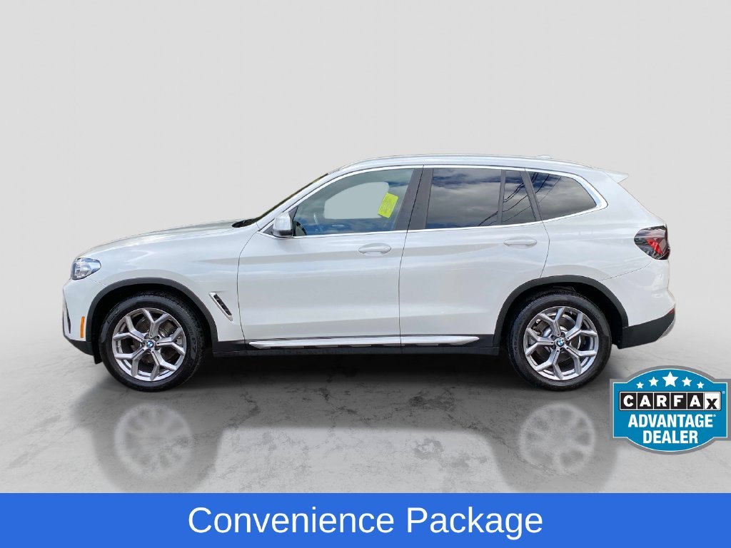 Used 2024 White BMW xDrive30i image 2
