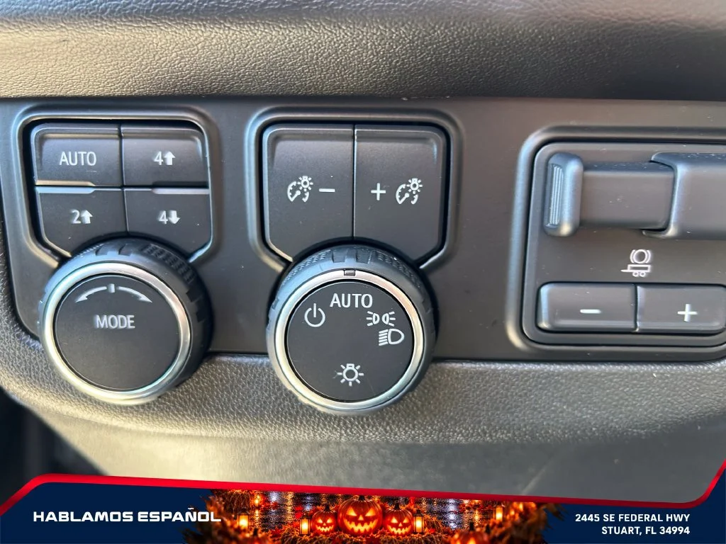 Used 2024 Black Chevrolet Premier image 17