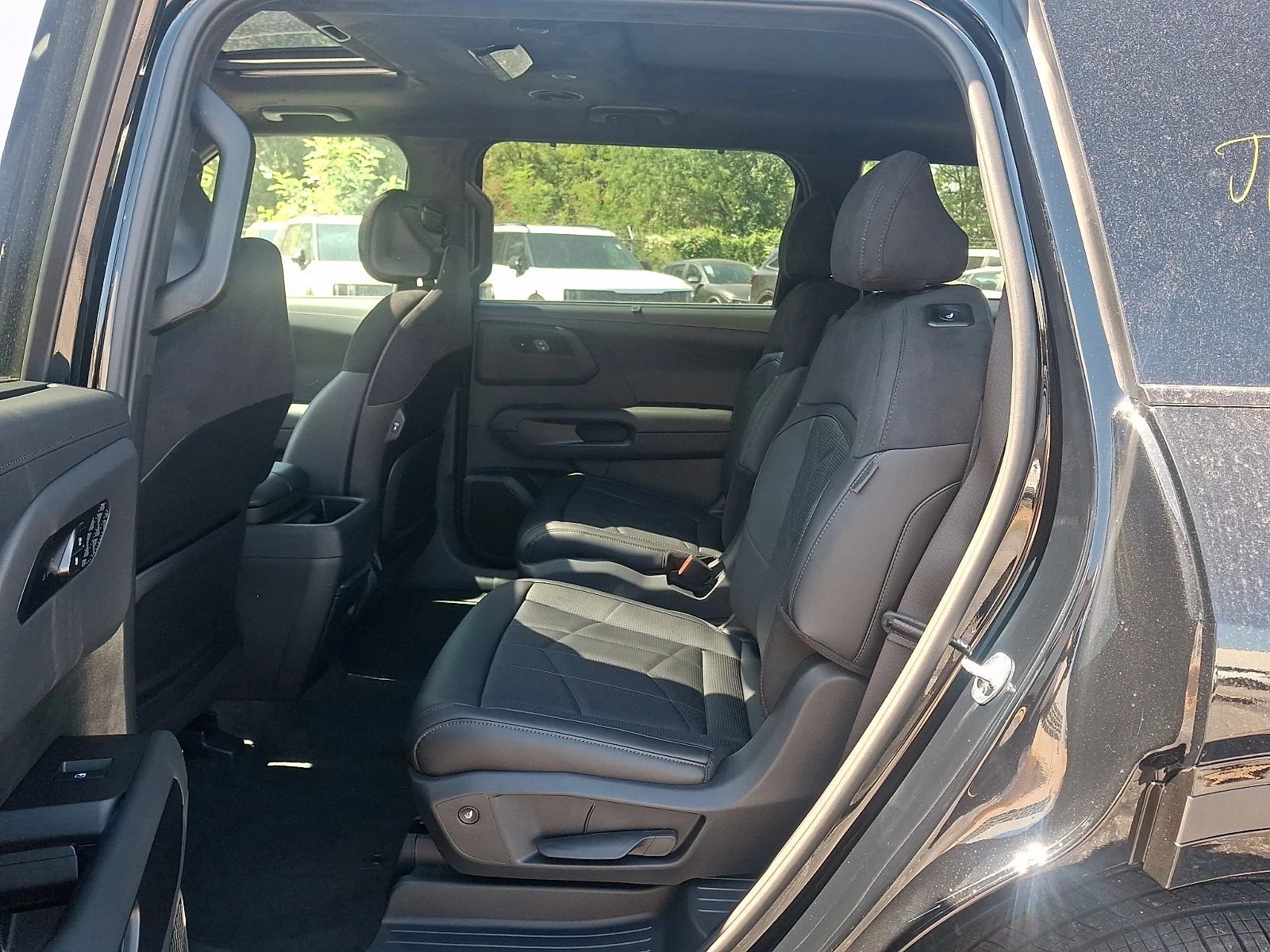 New 2027 Black Kia X-Line SX-Prestige image 10