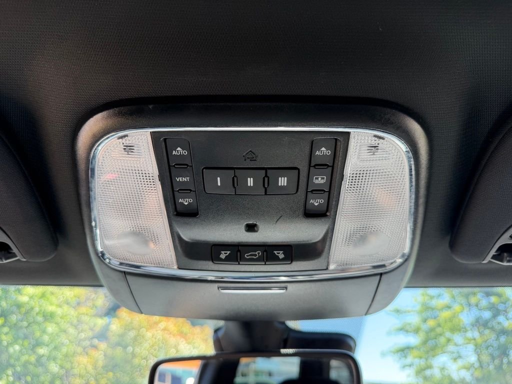 Used 2018 Sangria Metallic Clearcoat Jeep Overland image 40