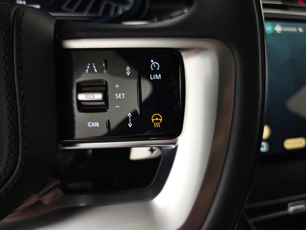 Used 2025 Black Land Rover Autobiography image 22