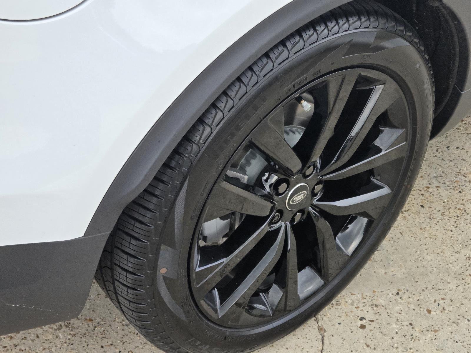 New 2026 Fuji White Land Rover S image 10