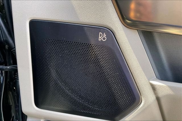 Used 2025 Black Metallic Ford Platinum image 16