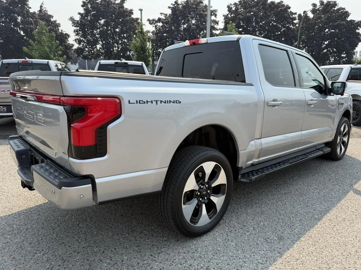 Used 2023 Grey Ford PRO image 9