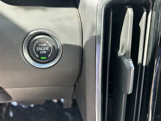 Used 2025 GRAY GMC AWD Elevation image 29