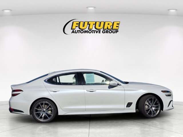 Used 2024 White Genesis 2.5T image 3