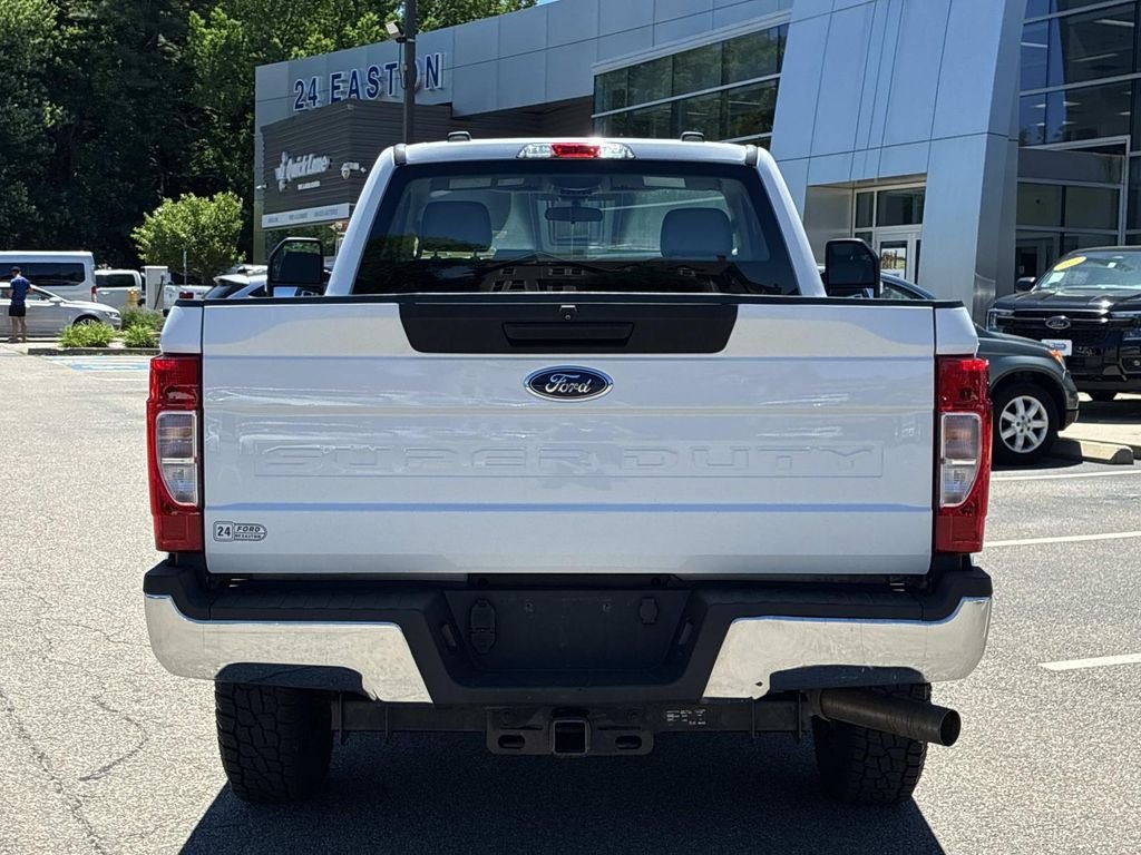 Used 2022 White Ford XL image 6