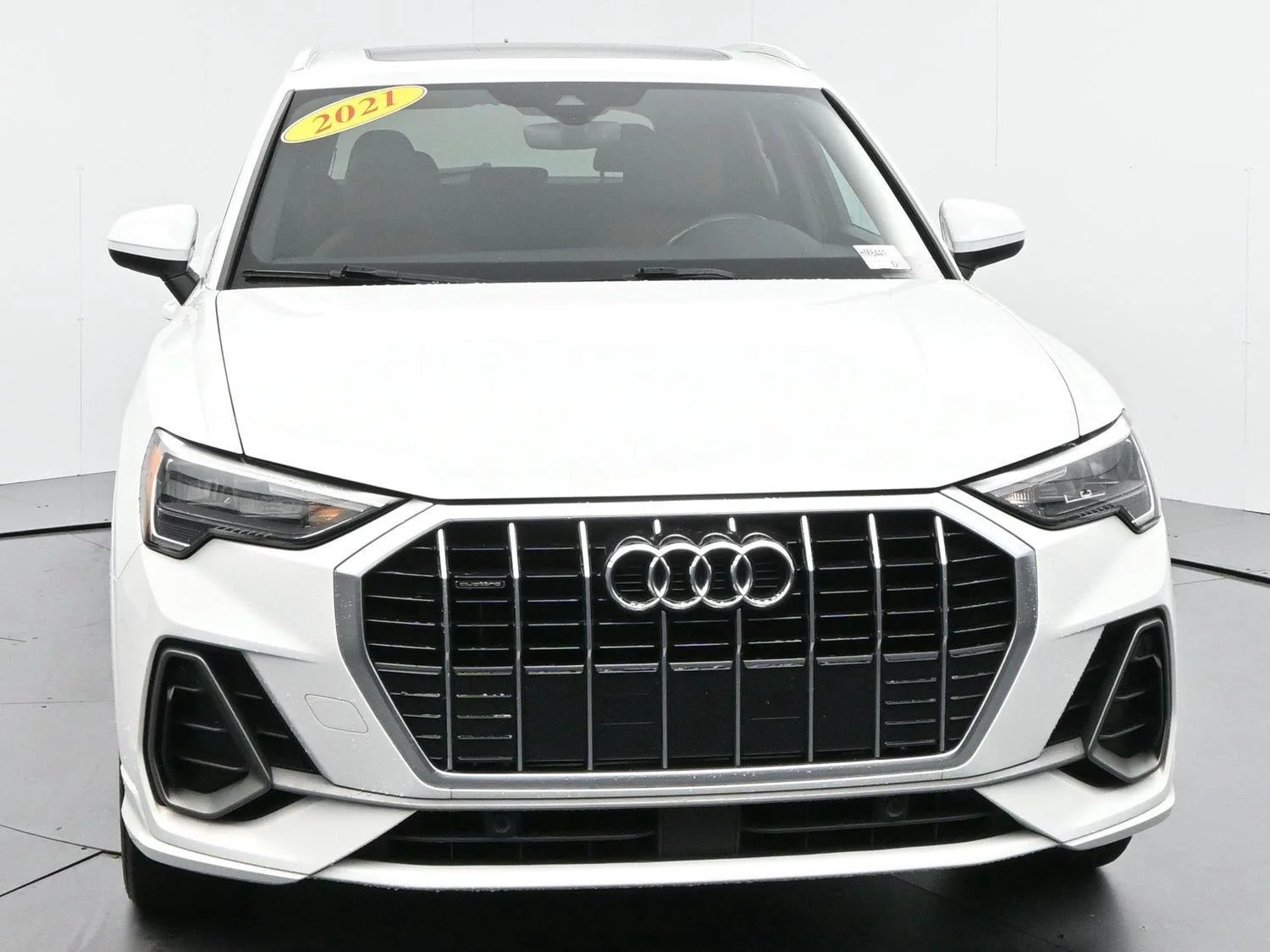 Used 2021 Ibis White Audi S line Premium image 2