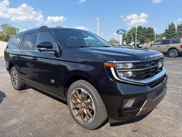 New 2027 Agate Black Metallic Ford MAX King Ranch® image 39
