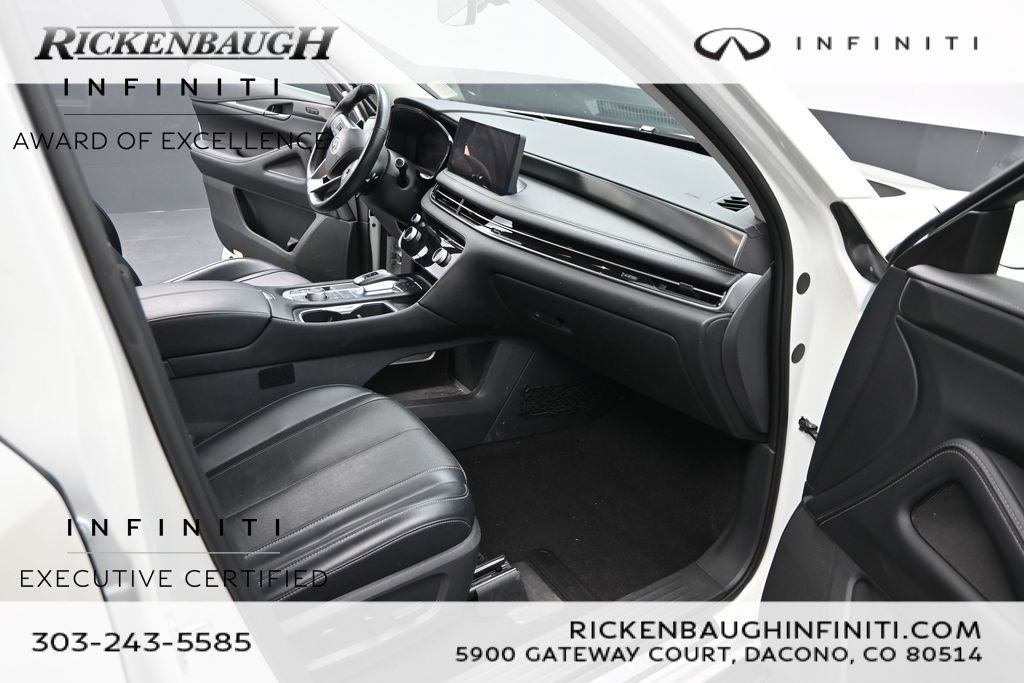 Certified Used 2023 White INFINITI LUXE image 15