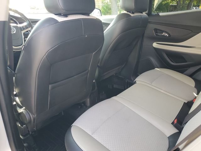 Used 2019 Silver Buick Preferred image 22