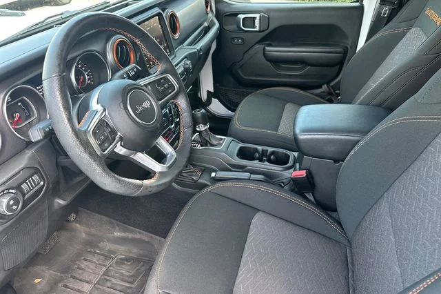 Used 2021 White Jeep Mojave image 11