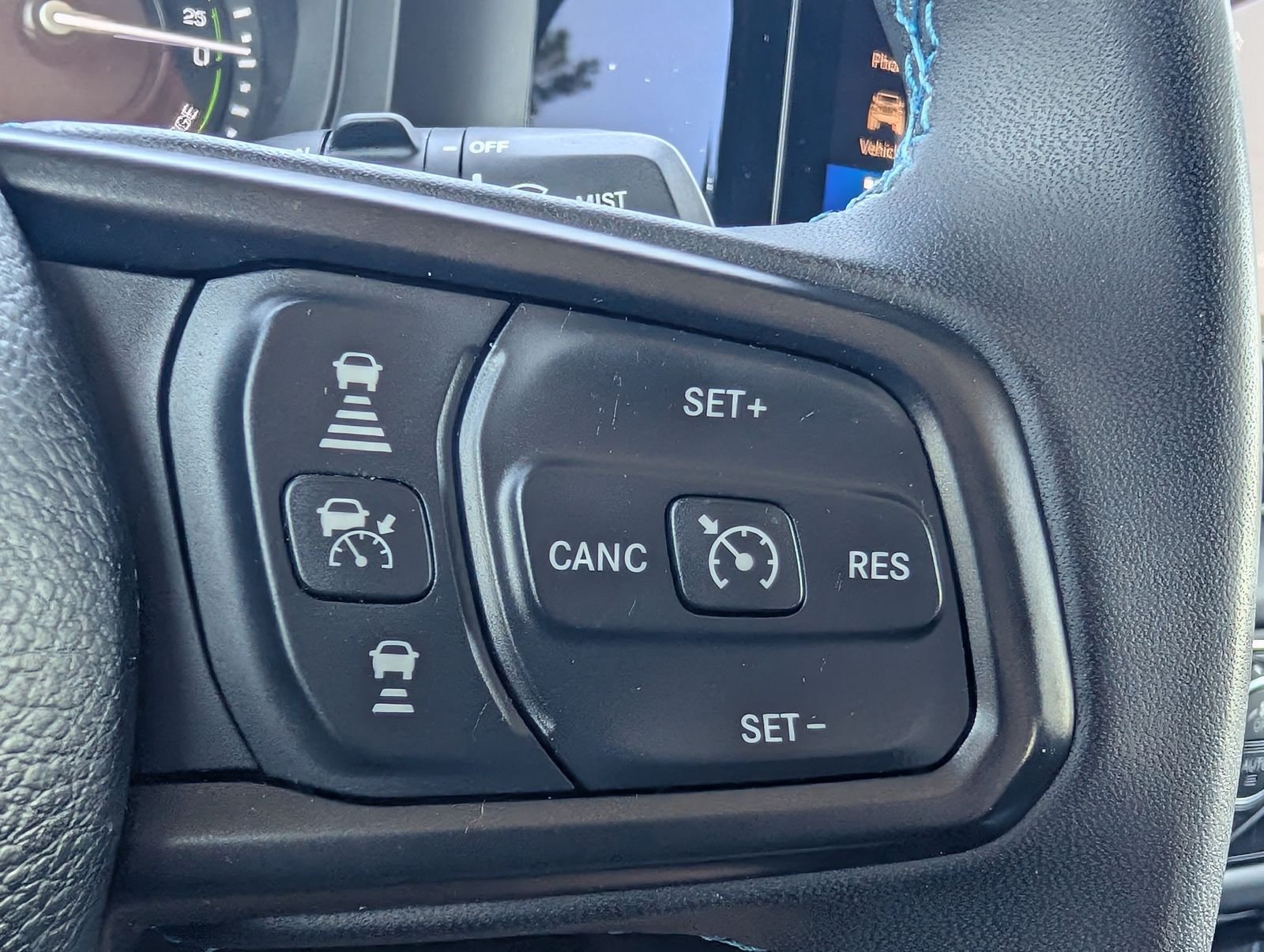 Used 2024 White Jeep Rubicon 4xe image 28