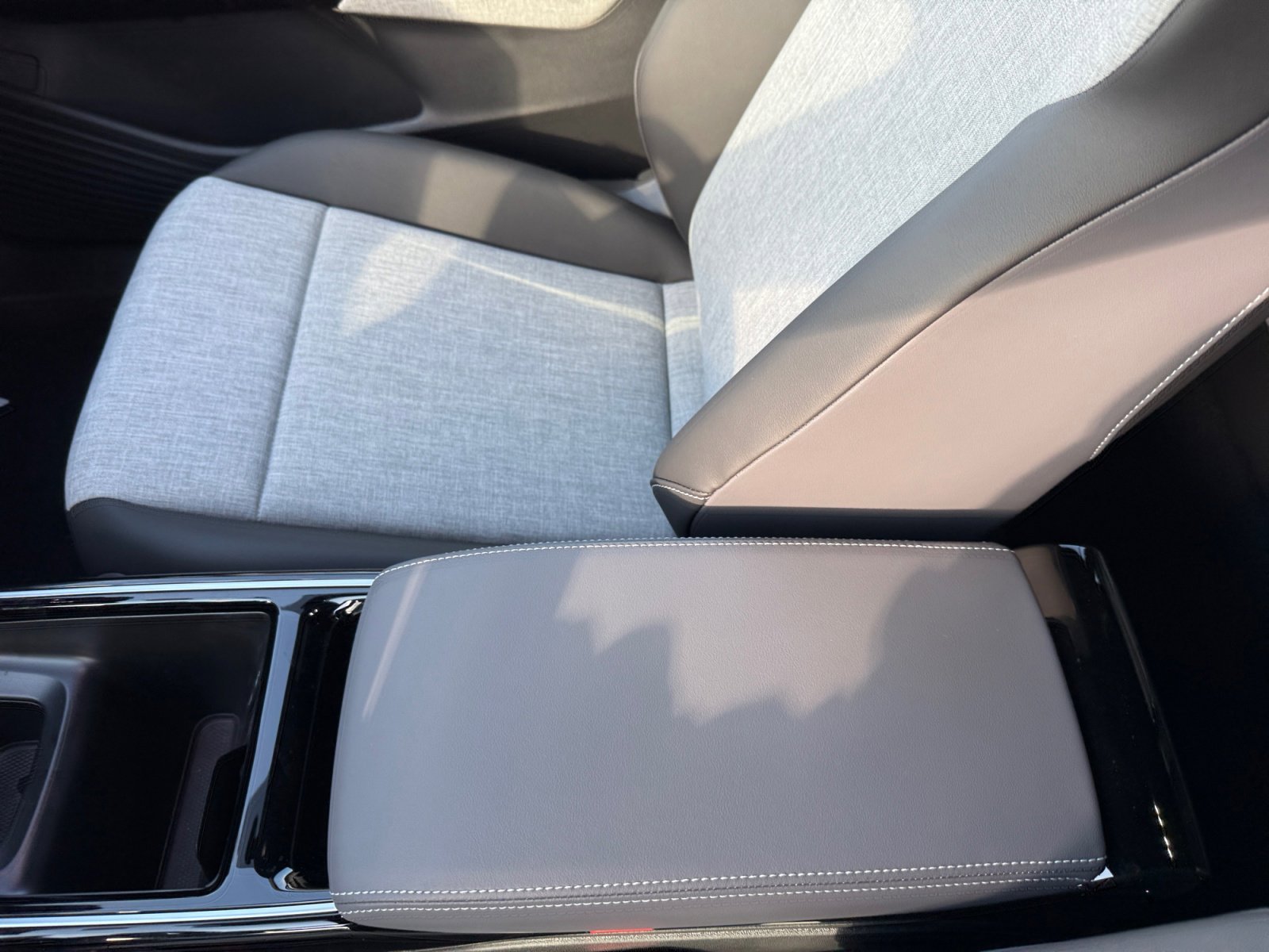New 2025 Pure Gray Volkswagen Pro image 14
