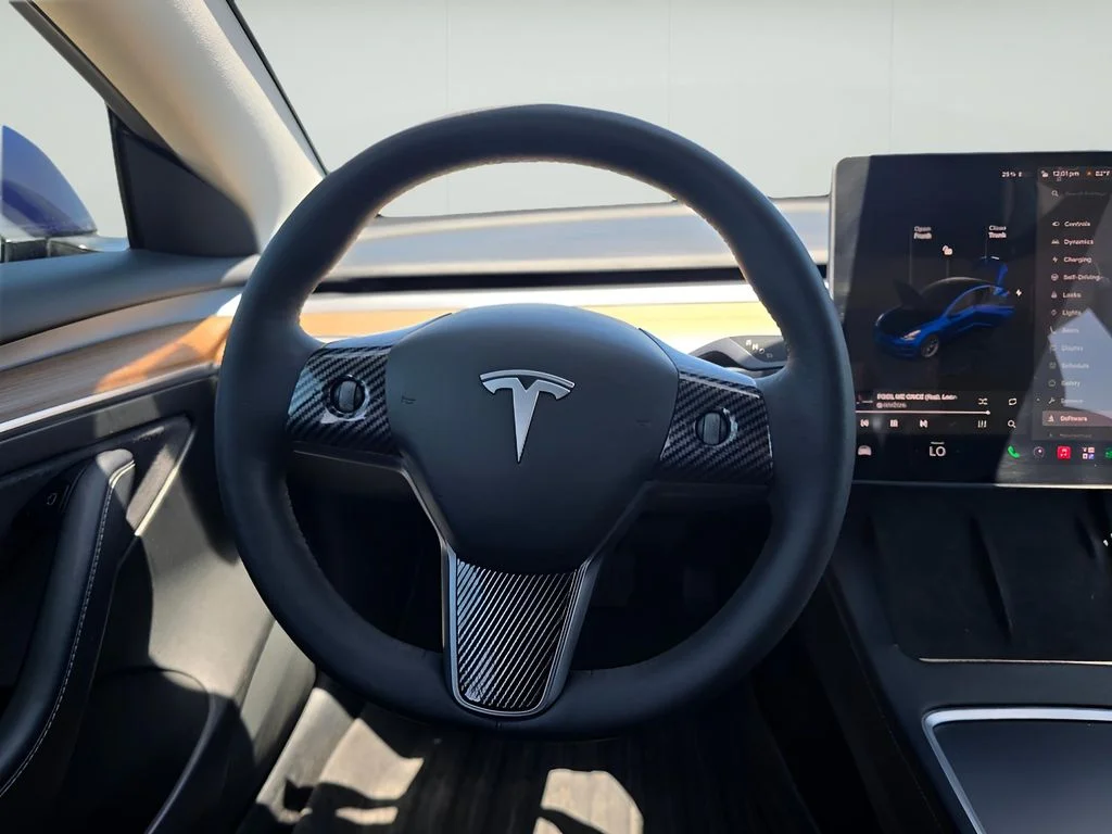 Used 2022 Deep Blue Metallic Tesla Base image 13