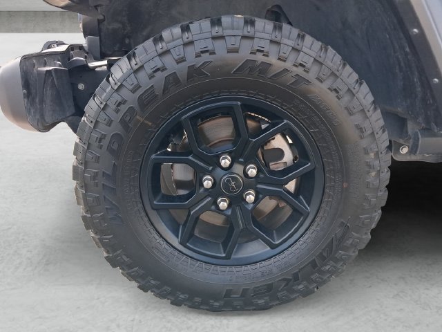 Used 2025 Gray Jeep Willys image 24