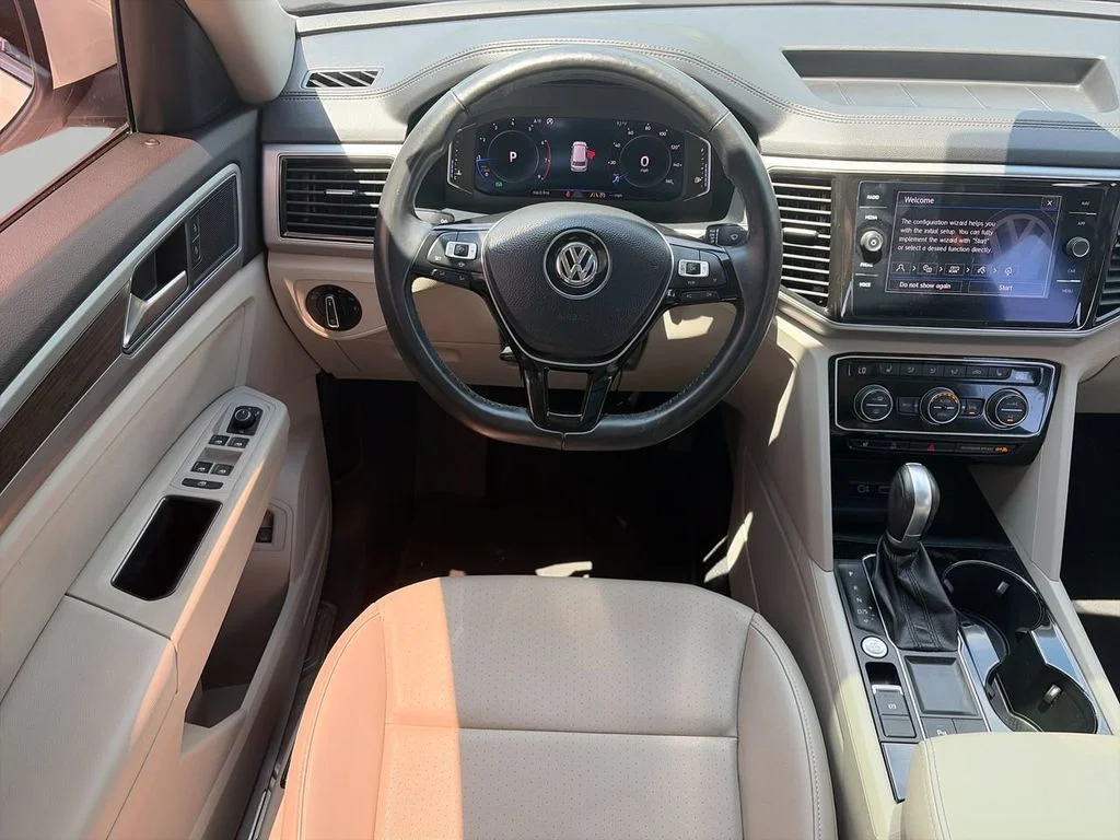Used 2019 Pure White Volkswagen SEL image 11