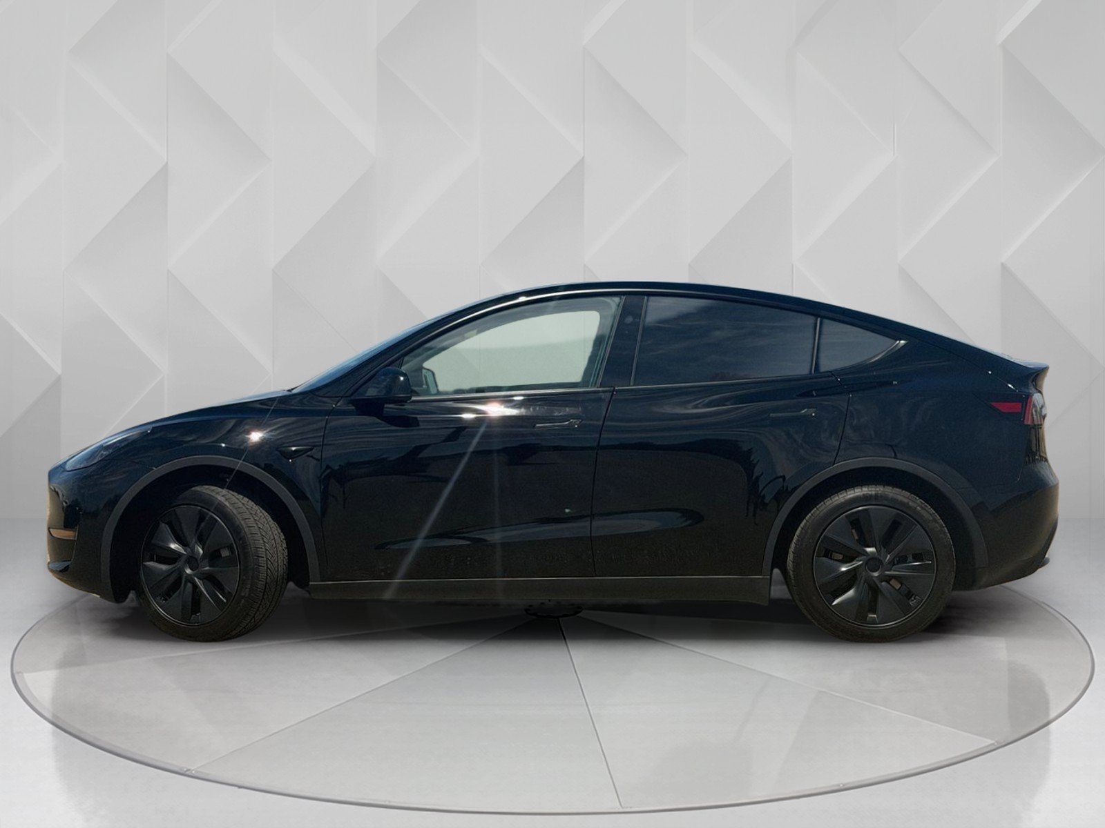 Used 2024 Tesla Model Y Long Range with VIN 7SAYGDED4RF118068 for sale in Stockton, CA