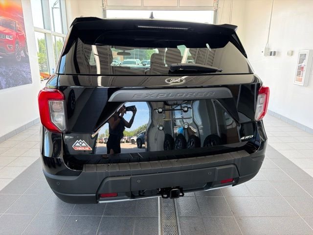 Certified Used 2023 Agate Black Metallic Ford Timberline image 4