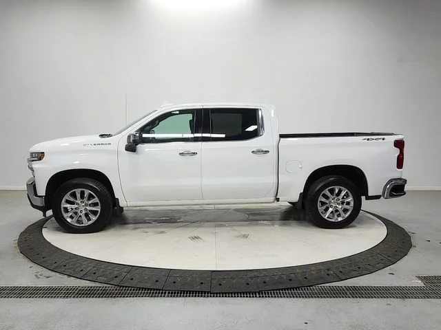 Used 2021 White Chevrolet LTZ image 4