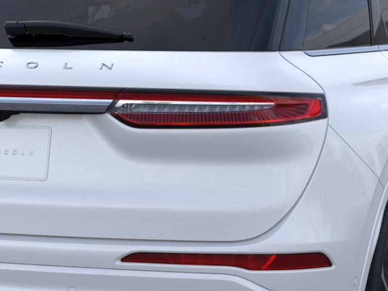 New 2025 Pristine White Lincoln Grand Touring image 49