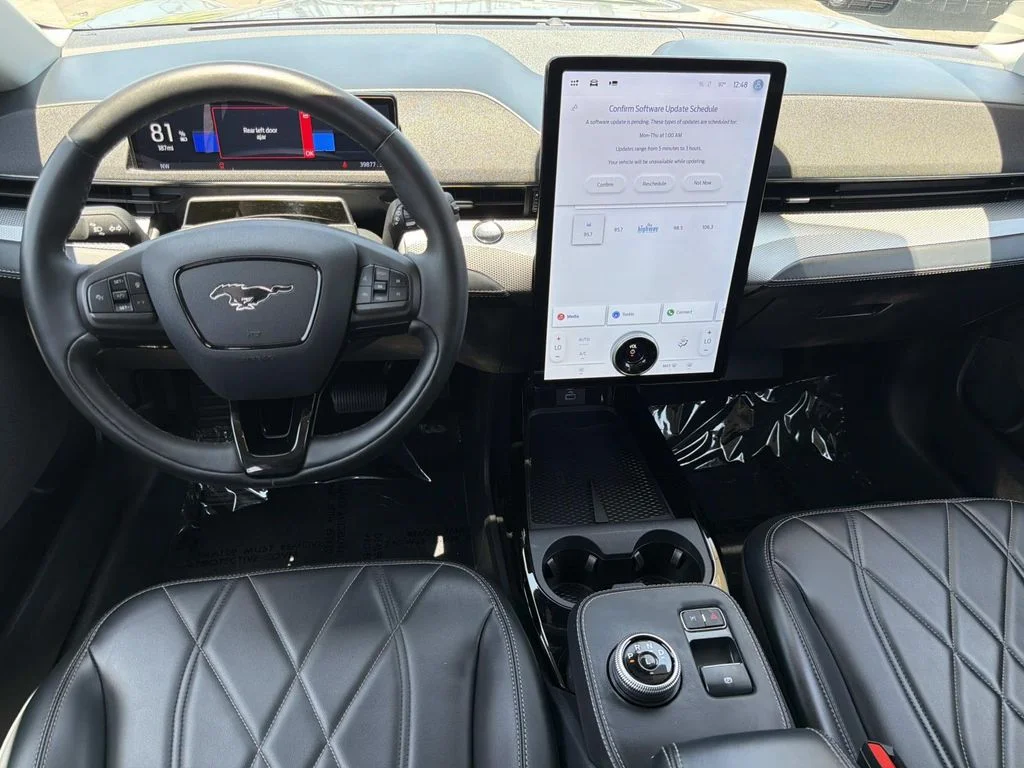 Used 2023 Vapor Blue Metallic Ford Select image 8