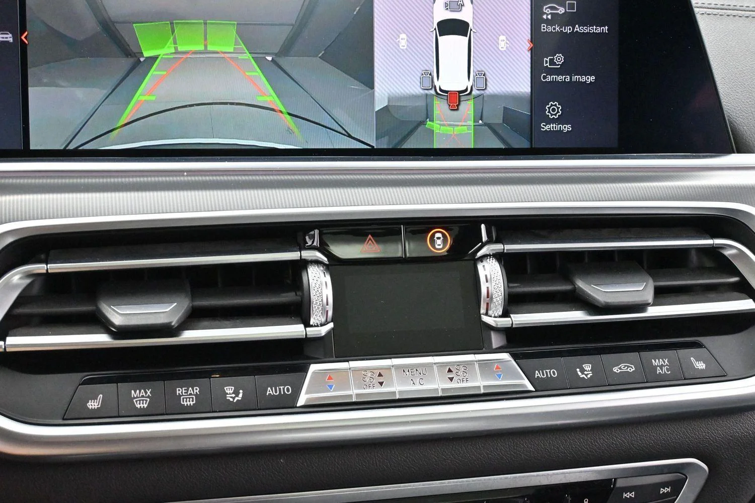 Used 2019 Mineral White Metallic BMW xDrive40i image 27