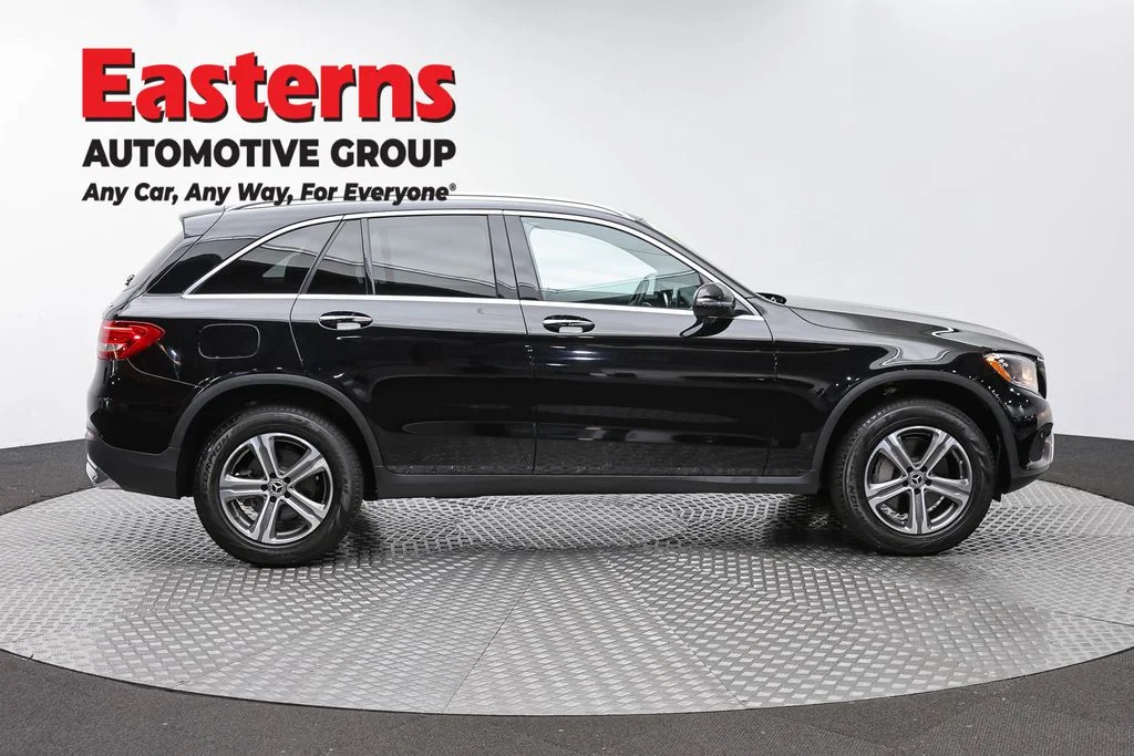 Used 2018 Black Mercedes-Benz GLC 300 image 4
