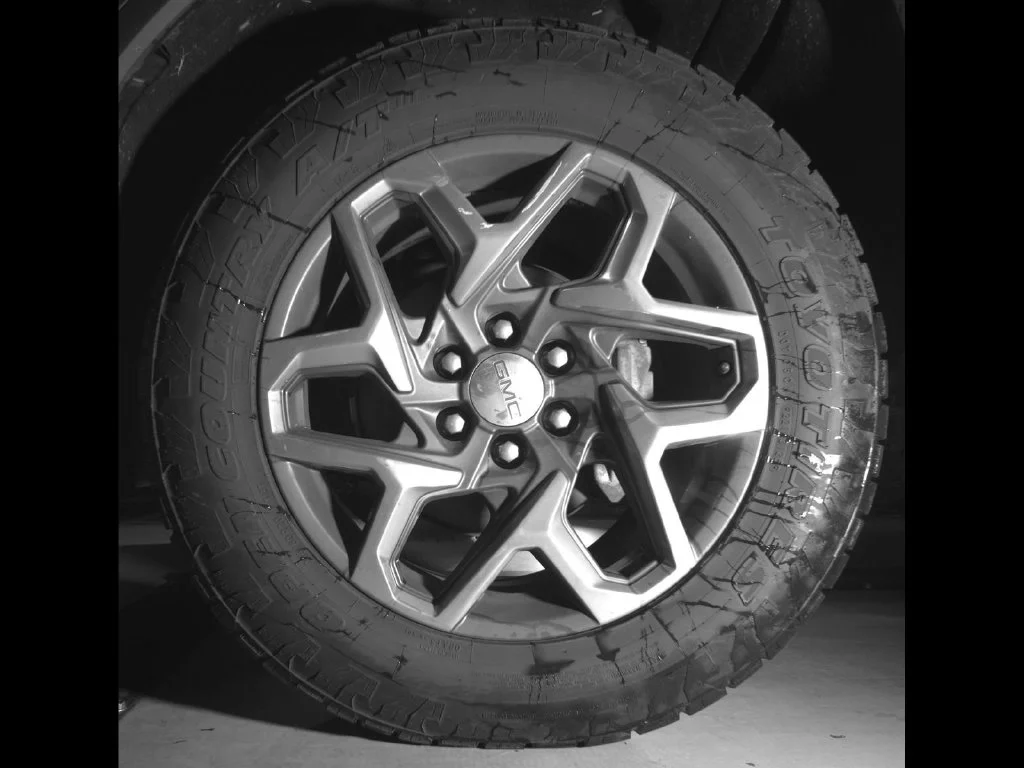 Certified Used 2022 White GMC SLT image 12