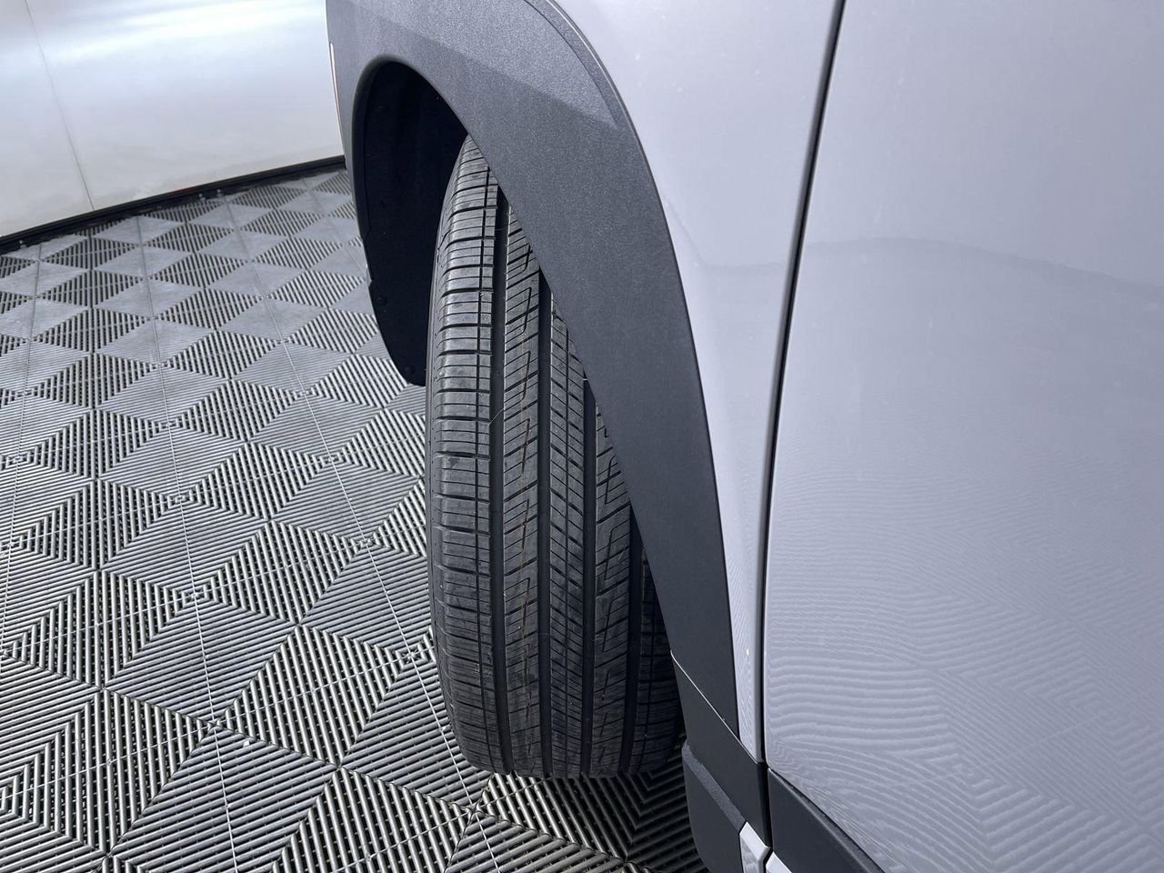 2026 Hyundai IONIQ 9 SE - Photo 10