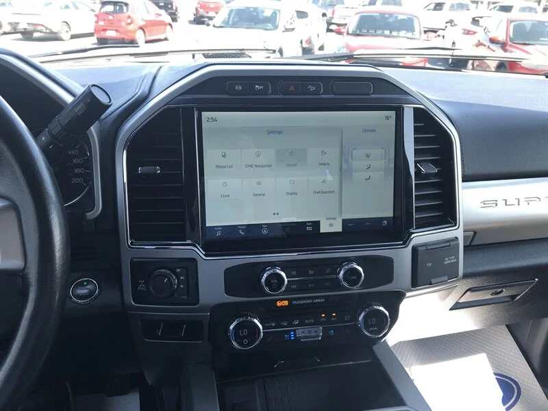 Used 2022 Blue Ford Super Duty Lariat image 11