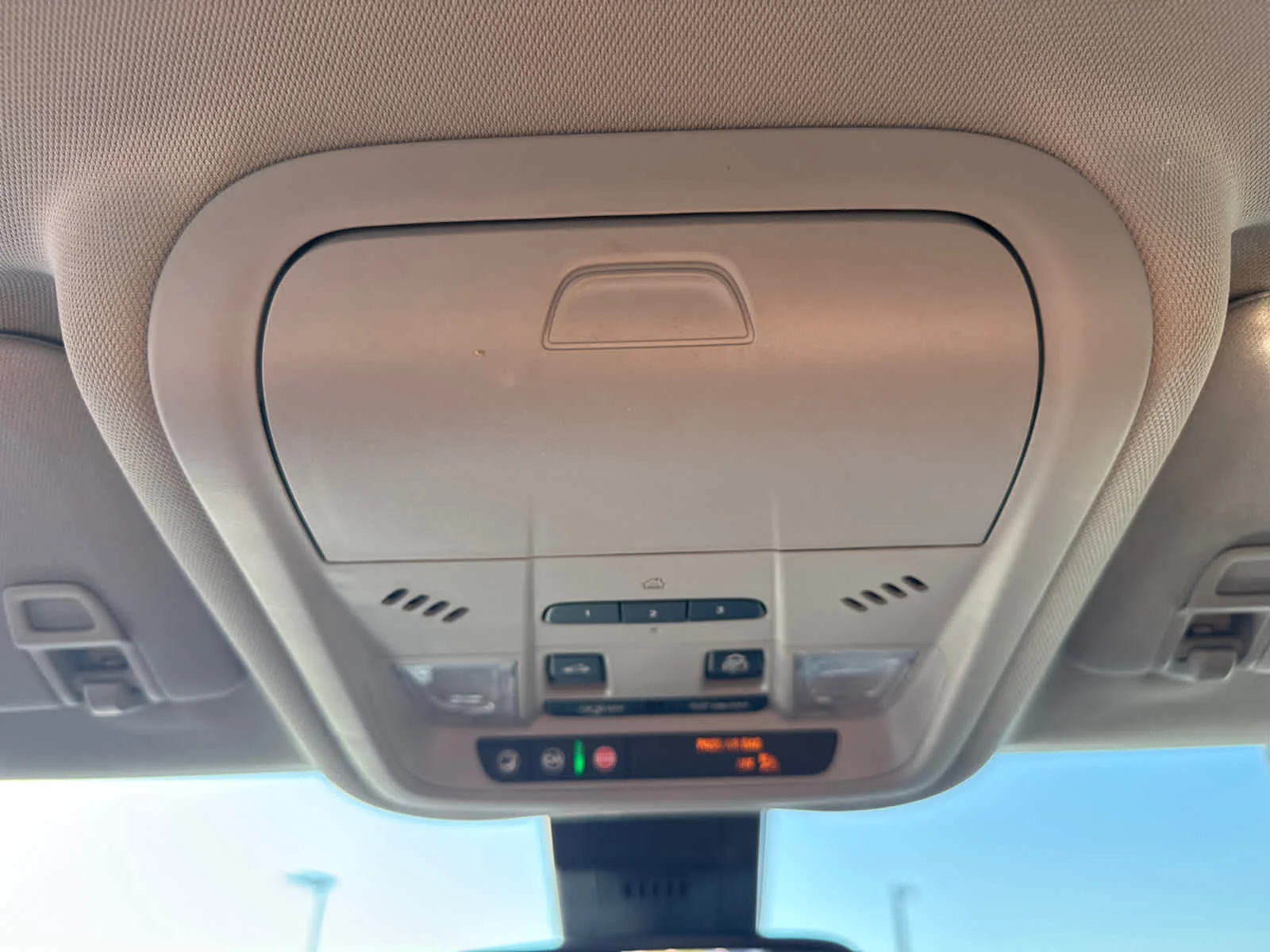 Used 2020 Satin Steel Metallic GMC SLT image 24