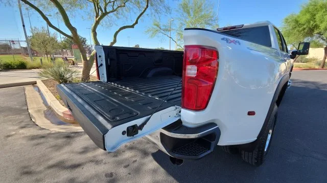 Used 2024 White Chevrolet LT image 26